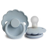 Chupeta Daisy em Silicone - Powder Blue - FRIGG