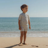 Conj. de Camisola de Banho Manga Curta e Calções - Ocean Adventure - Little Dutch